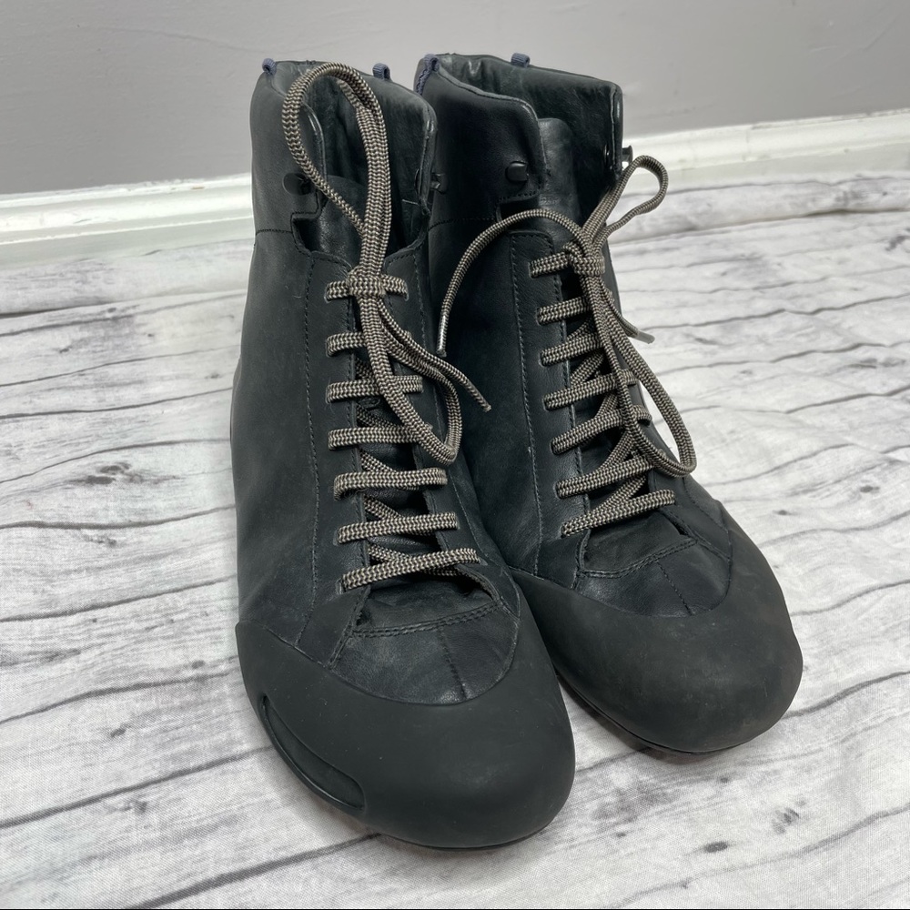 CAMPER Peu Grey Black Lace Up Ankle Boots Size 40